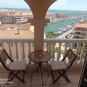  Apartamento De Calidad En Con Excelente Vista Al Mar Y Buena Ubicacion